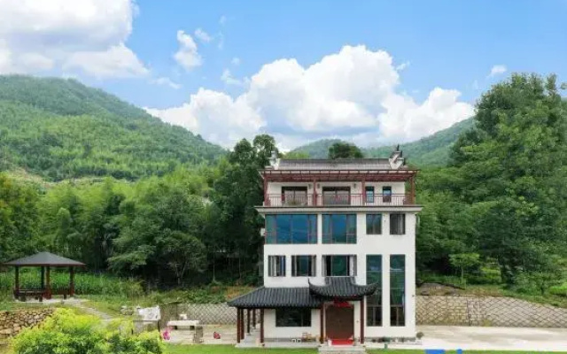 Tonglu Lingyuan Drunken Court Homestay
