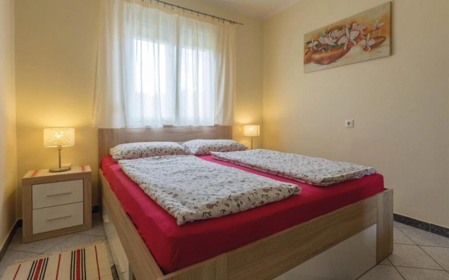 Awesome Apartment in Porec With 4 Bedrooms and Wifi - Apartment in Porec - Photo 2