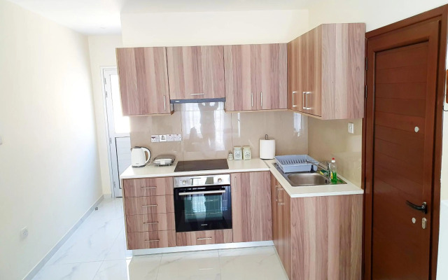 2 Bedroom Cozy Apartment near Tourist Area, 200m from sea