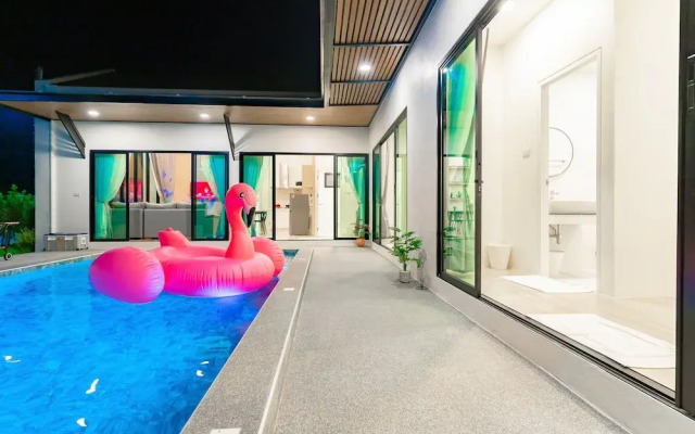 Villa Paramount 2