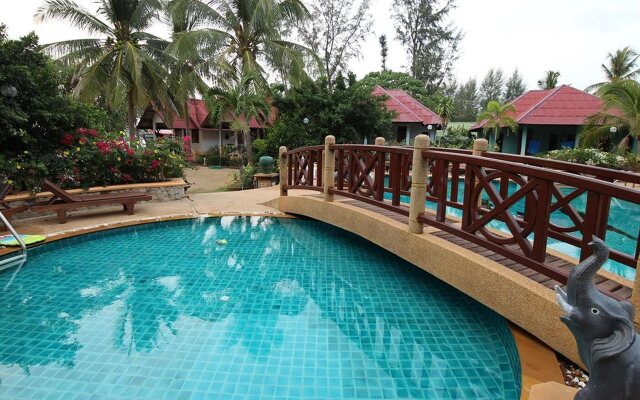 Lanta Villa Resort