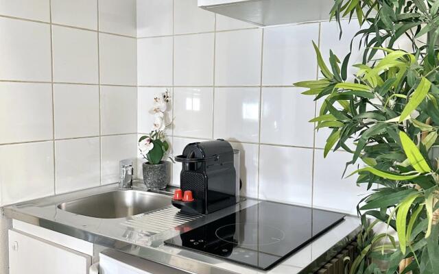 B 5496  - Gare Montparnasse - Cosy studio