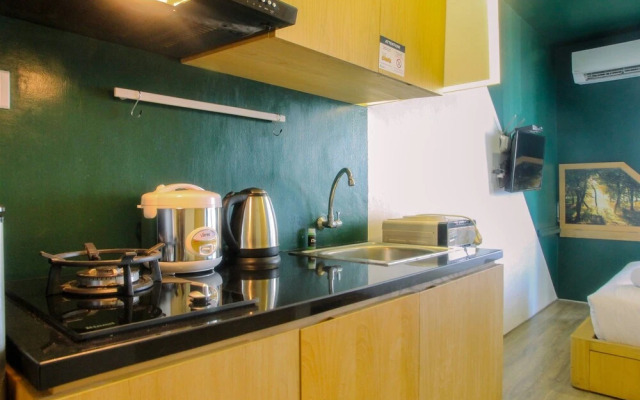 Compact and Artsy Studio Cinere Bellevue Apartment