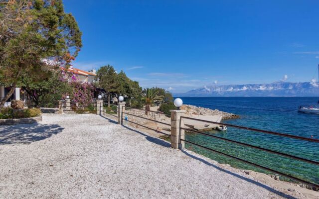Apartment Rubin Hvar/Pokrivenik 39102