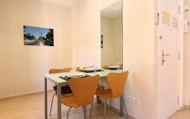 ClassBedroom Barcelona Beach Apartments