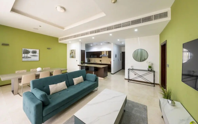 Modern beachfront 1BR apartment