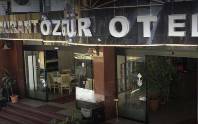 Ozgur Hotel