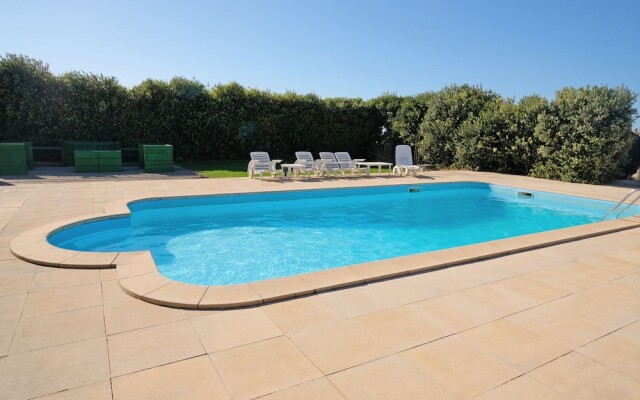 FreeSurfCamp & Hostel