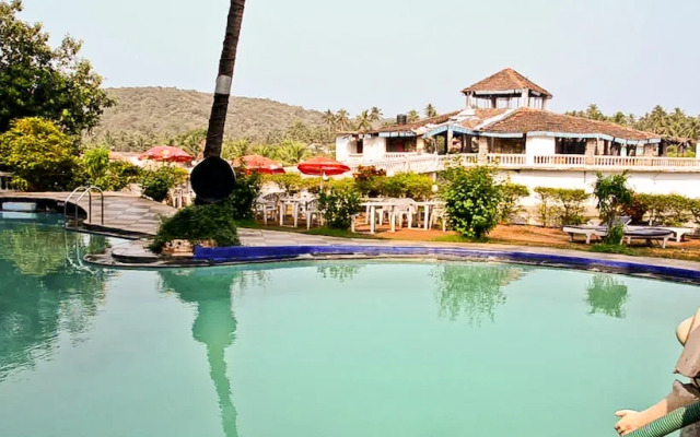 Maizons Lake View Resort