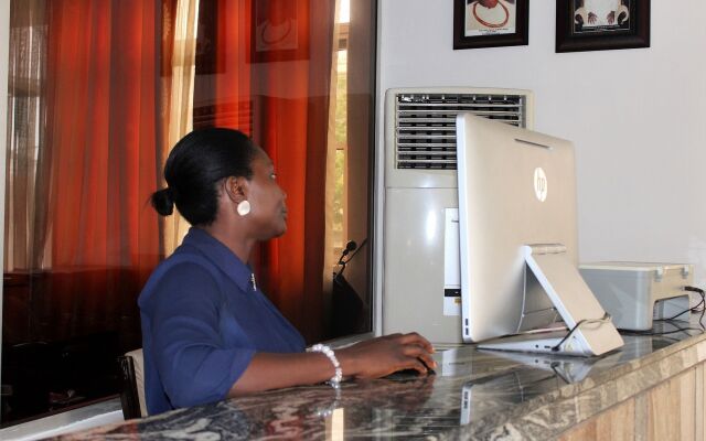 Springpark Yaad Hotel