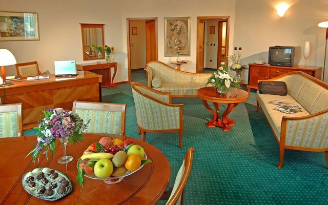Aleksandar Palace Hotel & Spa