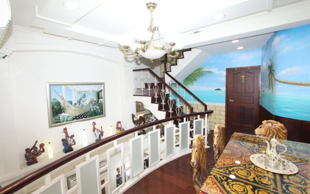 Peace Art Villa