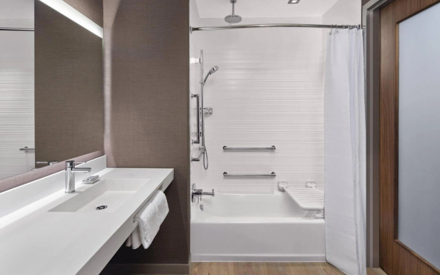 AC Hotel Louisville Downtown