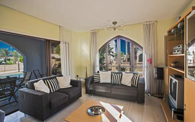 Private Villa in Pernera 1233
