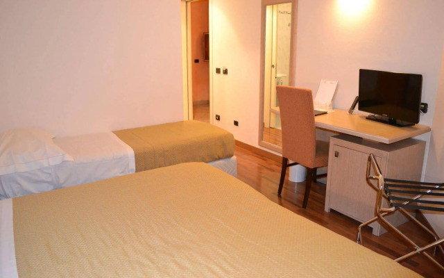 Hotel Tricolore