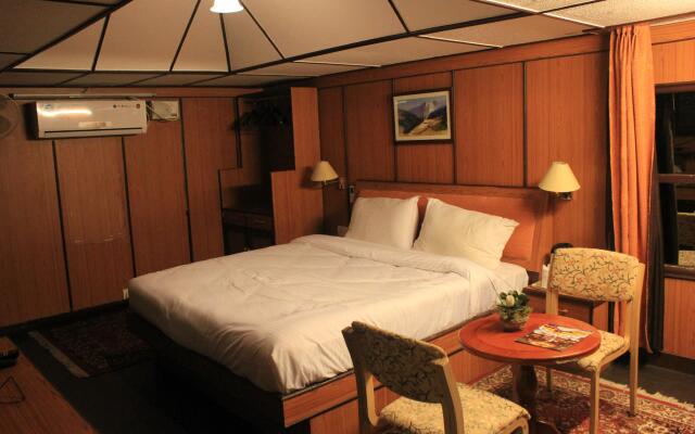 Hotel Snow King Retreat