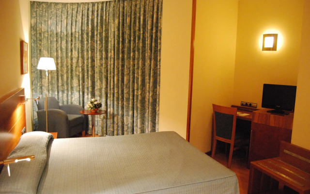 Hotel Mieres del Camino