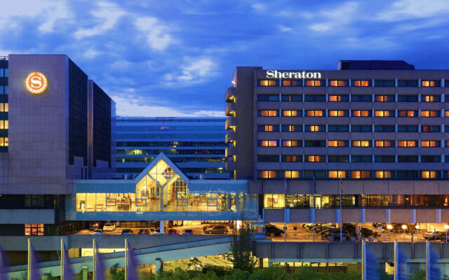 Sheraton Frankfurt Airport Hotel & Conference Center