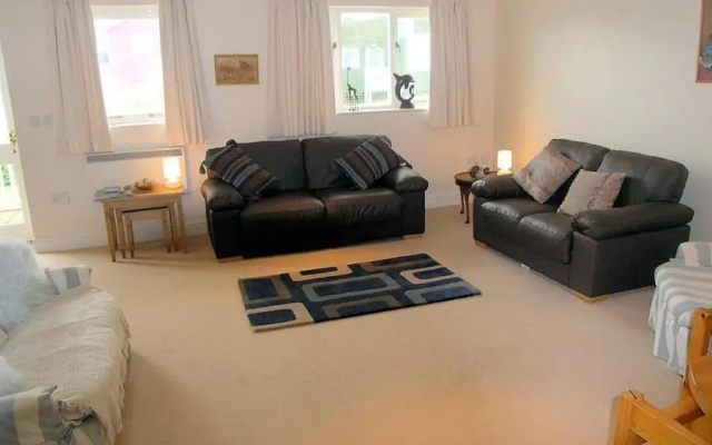 Freshwater Bay Hol Vge 16