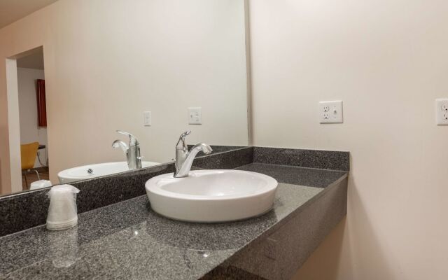 Motel 6 Greenville, SC
