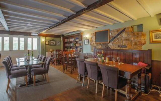 The Plume of Feathers, A458