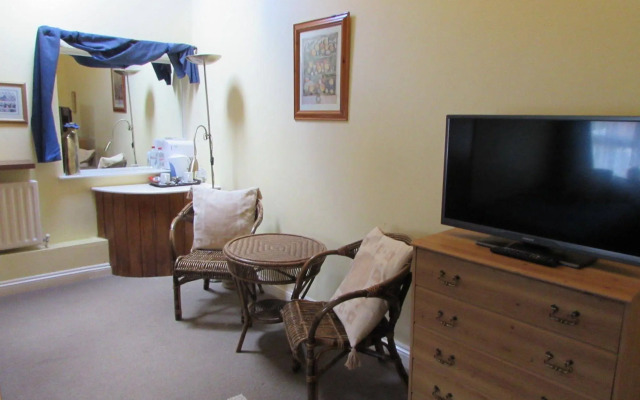 Old Coach Motel Guest House
