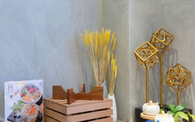 Beijing Tai Shi Deng Hotel