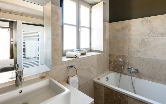 Le Chateau des Cinq Cantons