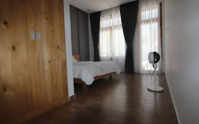 Le House Villa