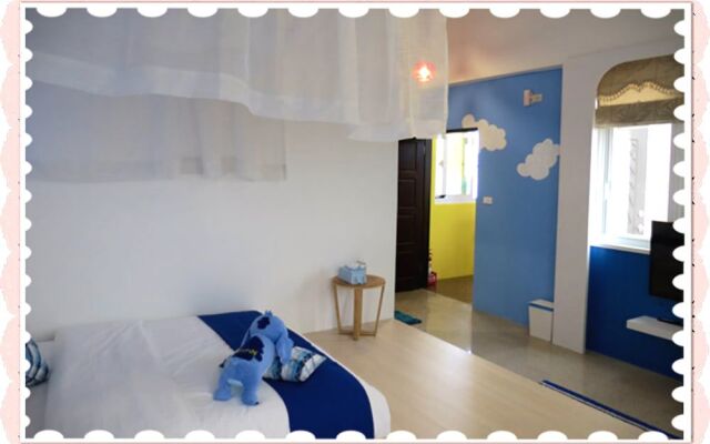 Fifi House