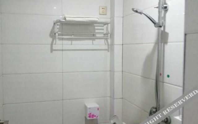 Pingjiang Xingjie Business Hotel