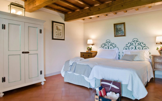 This beautiful apartment in a small Tuscan house.