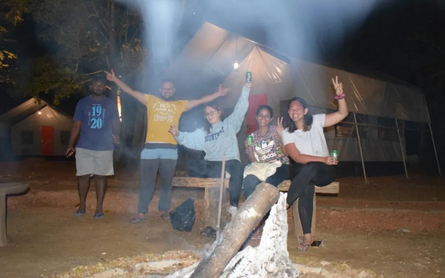 Hangover Hostels Sigiriya