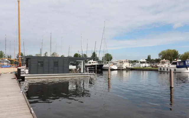 Houseboat in Lemmer With Harbor Views