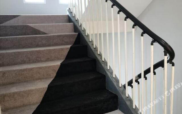 Zijinghua City Hotel