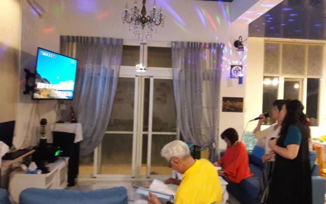 New Zhilan B&B