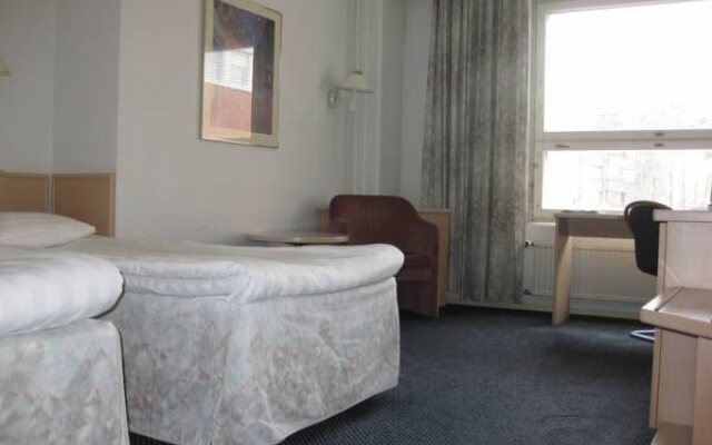 Hotel Avion