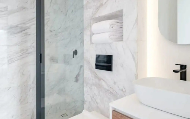 New 1BR Condo in Front of Cibeles - Roma - Condesa