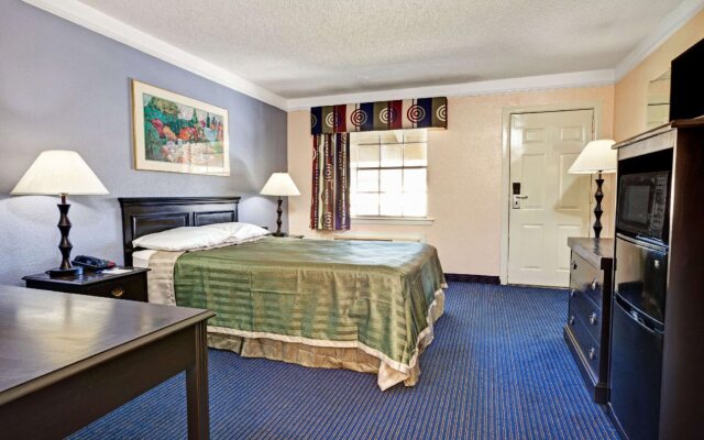 Travelodge by Wyndham North Richland Hills