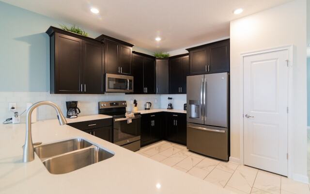 Bautifull 8Bd Pool Hm,champions Gate-1517fd