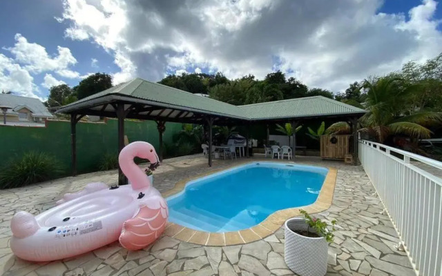 Charmant appartement avec piscine