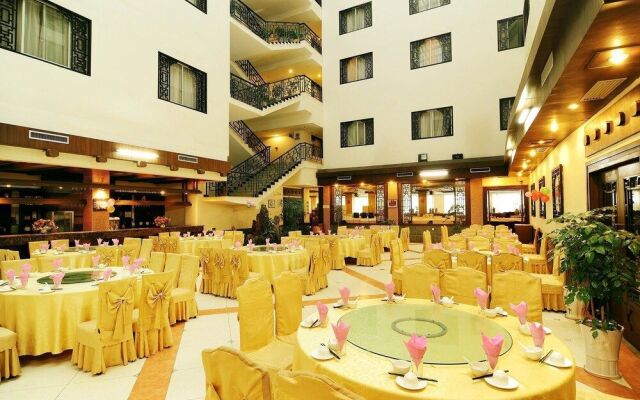 Sovereign Hotel