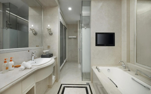 Crowne Plaza Nanchang Riverside by IHG
