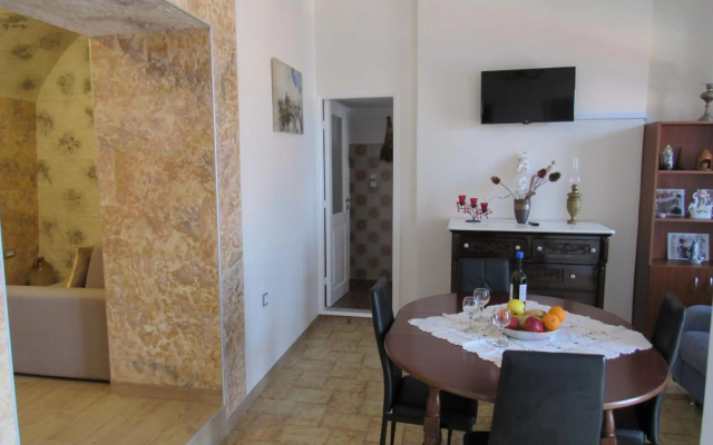 Pitini Sevasti house