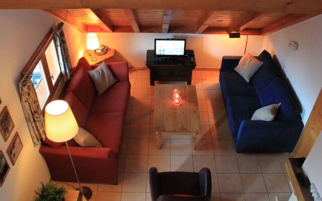 Warm Chalet in Oz with Ski Storage, Balcony,Terrace, Heating