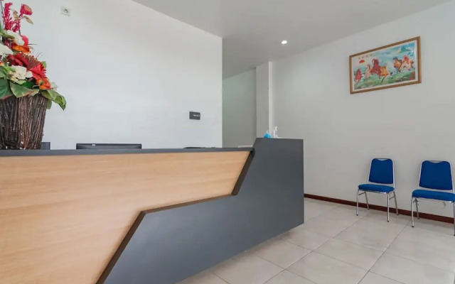 RedDoorz near Mall Ramayana Rapak Balikpapan