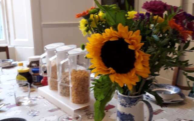 Emmaus Guest House Edinburgh