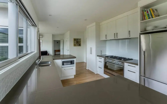 Light and Bright Large Family Home