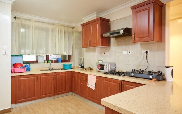 Stay.Plus Skyline Executive Apartment