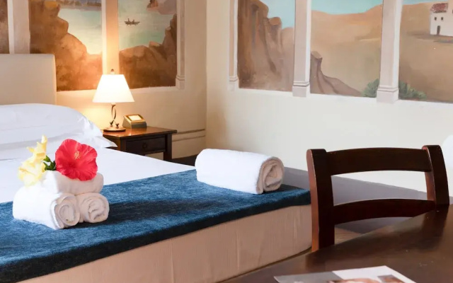 Hotel with swimming pool in Riparbella